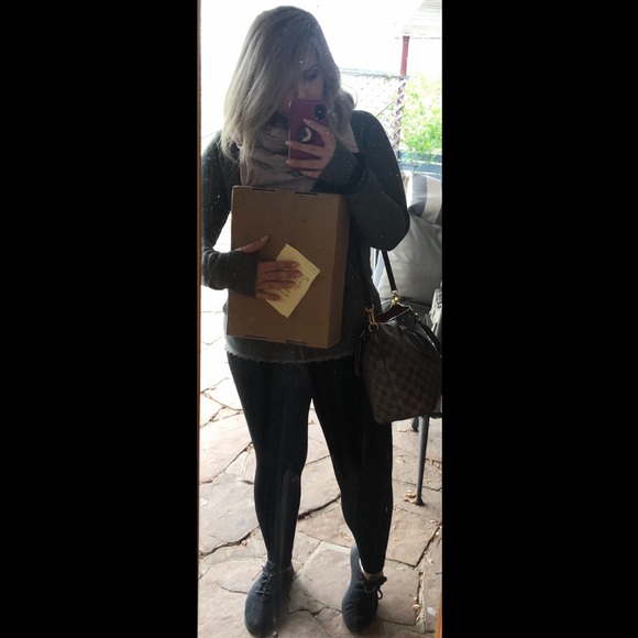 Meet your Posher, Erica - Picture 1 of 1